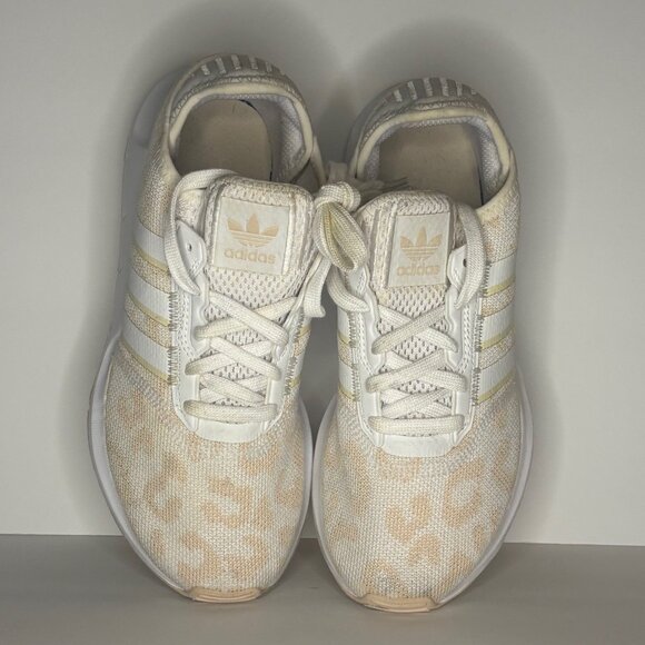 Adidas Swift Run Women's Sneaker Size 5.5 - Picture 8 of 11